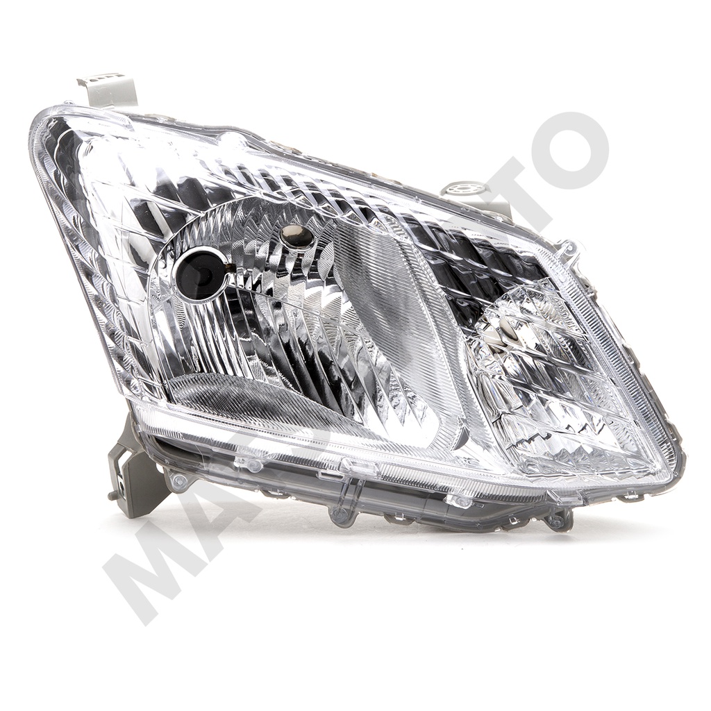 Óptico Derecho Chevrolet D-Max (2015)