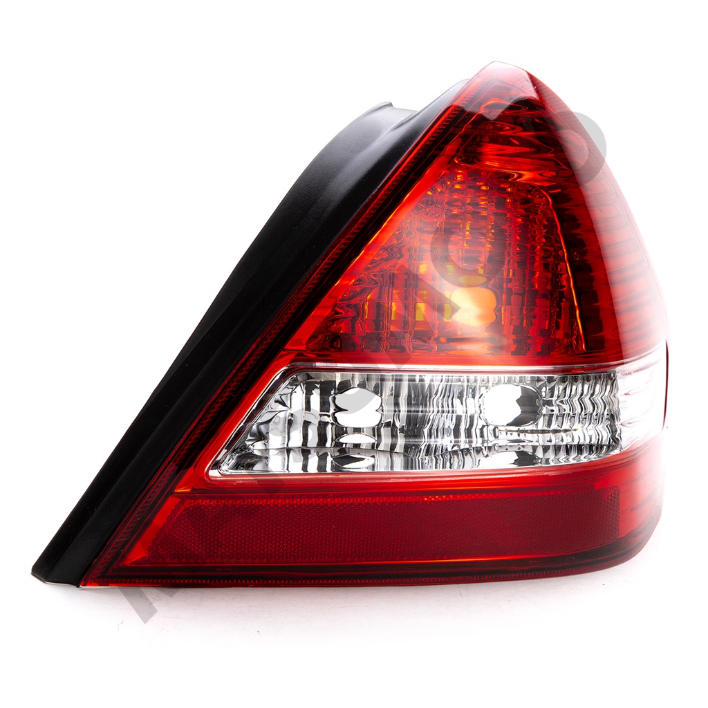 Farol Derecho Nissan Tiida